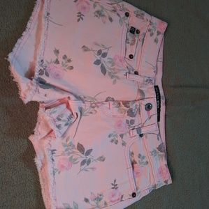Pink jean floral shorts